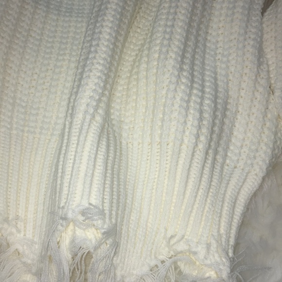 Ivory White Oversized Distressed Sweater - Picture 3 of 6